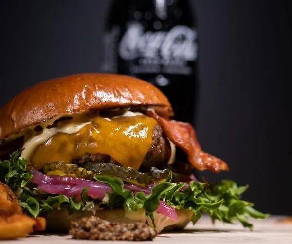 Fugl Fonix מלון 3*